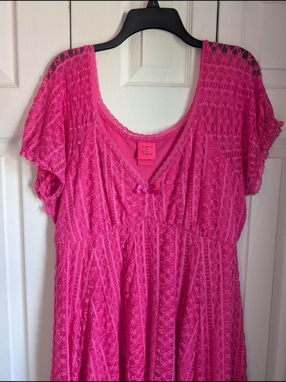 torrid Hot Pink Betsey Johnson Puff Sleeve Dress - Picture 3 of 5